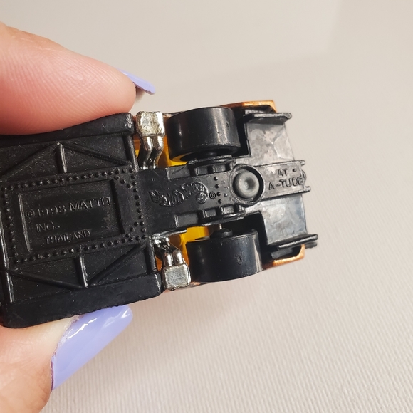 Vintage 1998- "At-A-Tude" Studebaker Hot Wheel - Picture 9 of 9